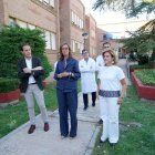La vicesecretaria de Sanidad y Política Social del PP, Carmen Fúnez, y el presidente del PP de Valladolid, Conrado Íscar, visitan el Centro de Integración Juvenil