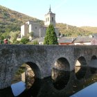 Puente románico sobre el río Meruelo