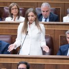 La portavoz del PP en el Congreso, Ester Muñoz, interviene durante una sesión de control al Gobierno, en el Congreso de los Diputados, a 16 de septiembre de 2026, en Madrid (España). 
