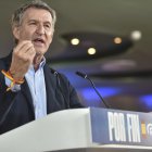 El presidente del Partido Popular, Alberto Núñez Feijóo, interviene en un acto del PP de Aragón, a 13 de octubre de 2026, en Huesca, Aragón (España).