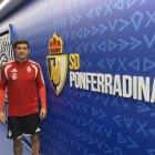 Saúl Crespo en la ciudad deportiva de la Ponferradina.