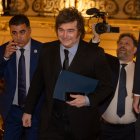 El presidente de la República Argentina, Javier Milei, participa en un desayuno informativo de Fórum Europa, en el Real Casino Gran Círculo de Madrid, a 21 de octubre de 2026, en Madrid (España).