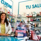 Nuria Seco, en su farmacia de Santa Marina del Rey.