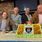 Carrera, Noly, Hermógenes y Marrero (arriba). Abajo presentación del libro y entrega de placa.