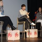 La seleccionadora nacional femenina Sonia Bermúdez, en el centro, junto a la ex jugadora profesional astorgana Cristina Martínez y la directora del fútbol femenino de la Federación Española Reyes Bellver
