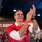 El secretario general del PSOE y presidente del Gobierno, Pedro Sánchez, interviene en un acto de precampaña del partido, a 26 de octubre de 2026, en Gijón, Asturias (España). El presidente del Gobierno, Pedro Sánchez, visita Gijón combinando una agenda i.