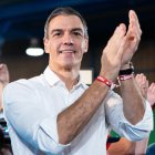 El secretario general del PSOE y presidente del Gobierno, Pedro Sánchez, interviene en un acto de precampaña del partido, a 26 de octubre de 2026, en Gijón, Asturias (España). El presidente del Gobierno, Pedro Sánchez, visita Gijón combinando una agenda i.