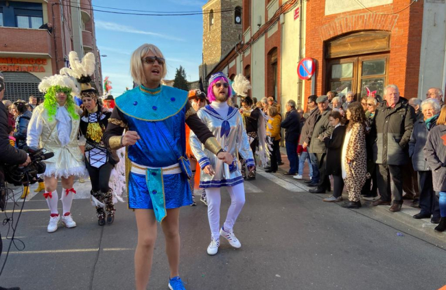 Gran desfile de Carnaval en La Bañeza. RAMIRO (1)
