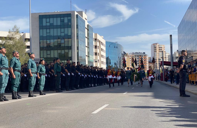 Desfile de la Guardia Civil en León. MAZ