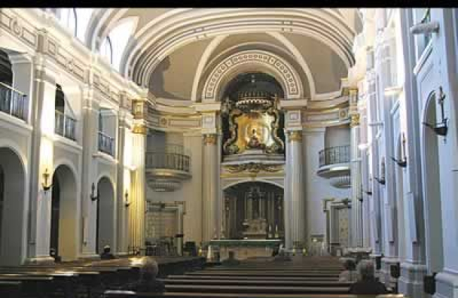 Los Reyes Católicos se encargaron de refundar en 1478 el santuario abierto por Enrique IV en 1455. Isabel II obtendría del papa Pío XI la dignidad de basílica para el santuario.