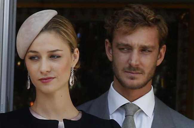 anuncio real Beatrice Borromeo y Pierre Casiraghi esperan su