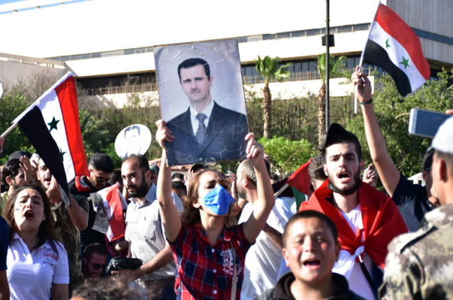 Siria está fracturada entre partidarios y detractores. BADAWI