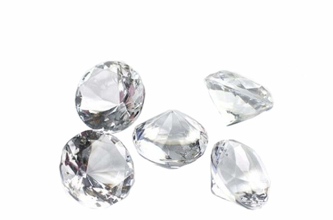 Diamantes falsos