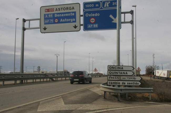 La AP-71 es la autopista que conecta León y Astorga, con un peaje de 5 euros desde 2014.