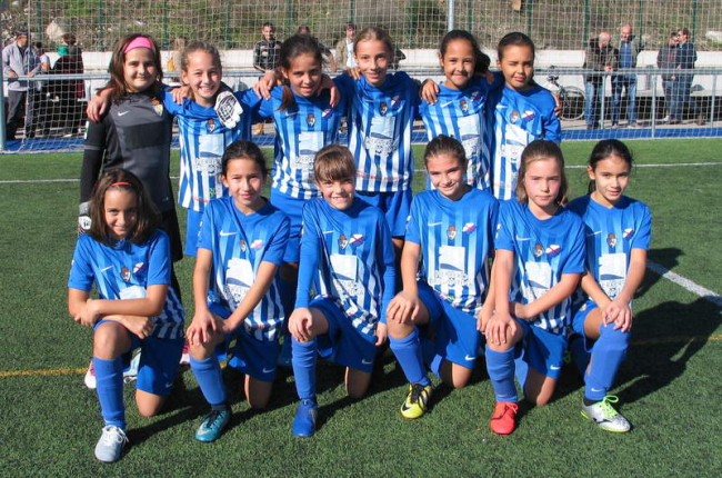 Formación del equipo Femenino Ponferradina, campeón del grupo 3 de 3.ª Provincial Benjamín. MACÍAS