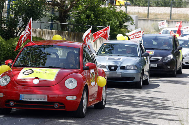 Movilizaciones Una caravana de coches contra el desguace de