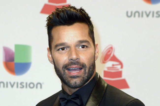 NUEVO SENCILLO Ricky martín dispara al corazón