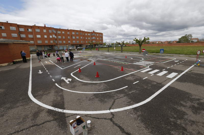 Los patios de colegios han acogido multitud de iniciativas, como la seguridad vial. RAMIRO