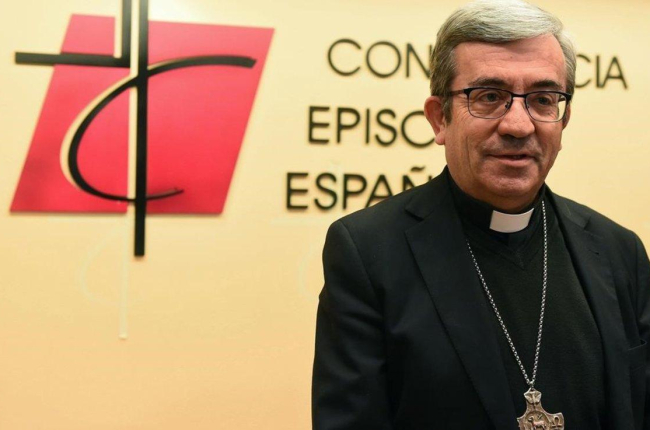 El secretario general de la conferencia Episcopal, Luis Argüello.
