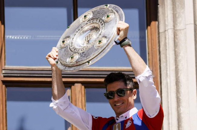 celebración de robert lewandowski