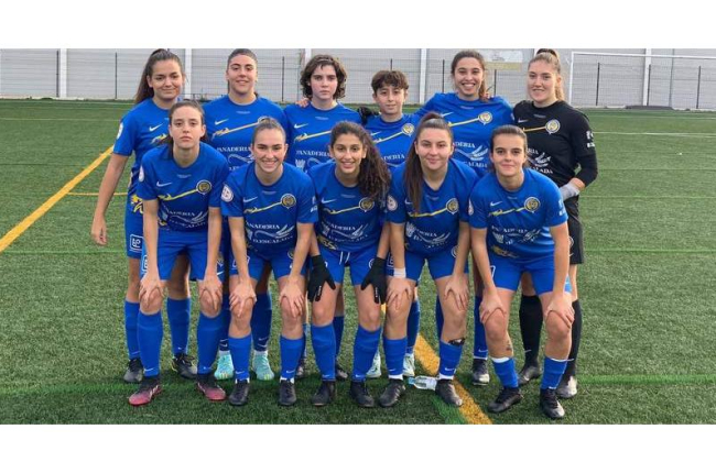 Formación del equipo del Olímpico de León que milita en el grupo 1 de la Primera División Nacional Femenina. DL.