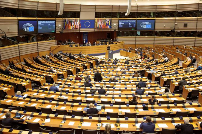 Vista general del Parlamento Europeo, hace una semana, en el debate para afrontar el coronavirus. OLIVIER HOSLET