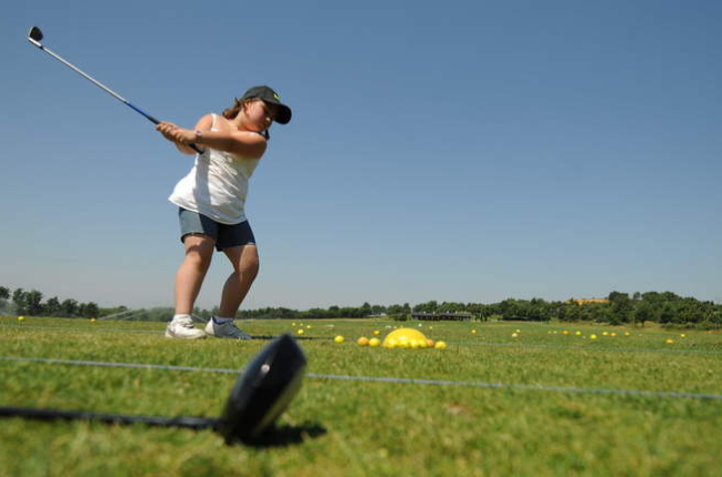 El campus de León Golf es para jóvenes de 7 a 14 años. DL