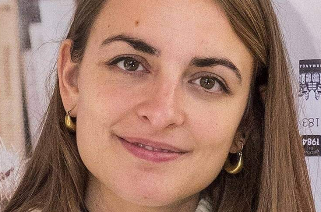 Irene Solá presenta su novela 'Te di ojos y miraste las tinieblas' en  Cerezales