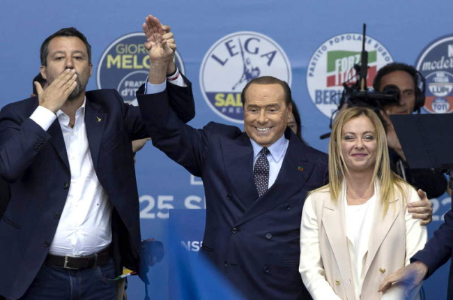 Matteo Salvini, Silvio Berlusconi y Giorgia Melonir. MASSIMO PERCOSSI