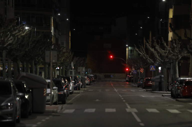 Mariano Andrés es una de las calles en las que se midió la deficiente iluminación. MARCIANO PÉREZ