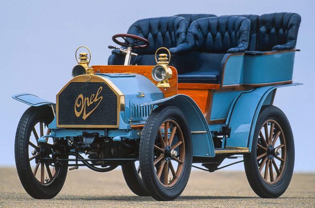 El 10/12 HP ‘Racer’ de 1903, comenzaría a labrar ‘la imagen’ de Opel… en las carreras. OP