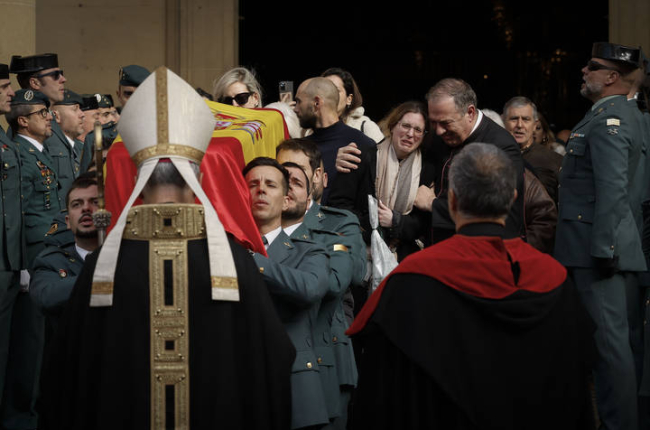 Un momento del funeral por David Pérez, este domingo en Pamplona.