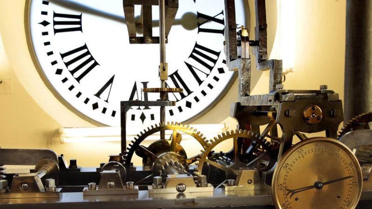 El cambio horario en España se realiza dos veces al año. RAQUEL P. VIECO