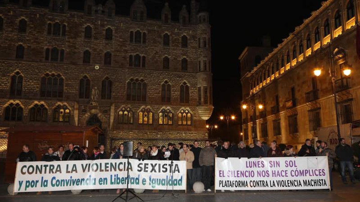 Concentración de ayer de Los Lunes Sin Sol.
