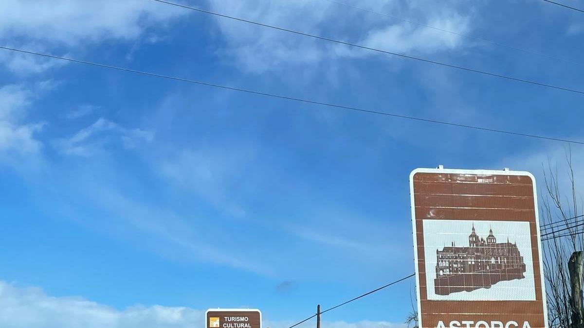 Señalización turística colocada estos días por el Ayuntamiento de Astorga