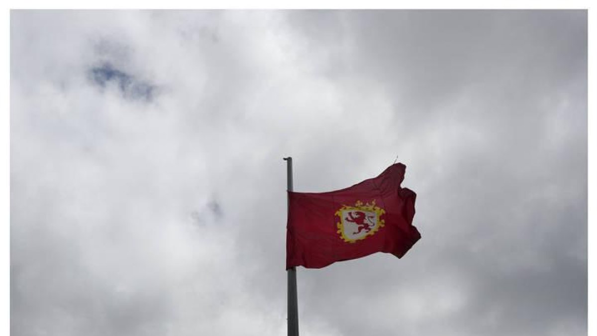 Imagen de archivo de una bandera de León.