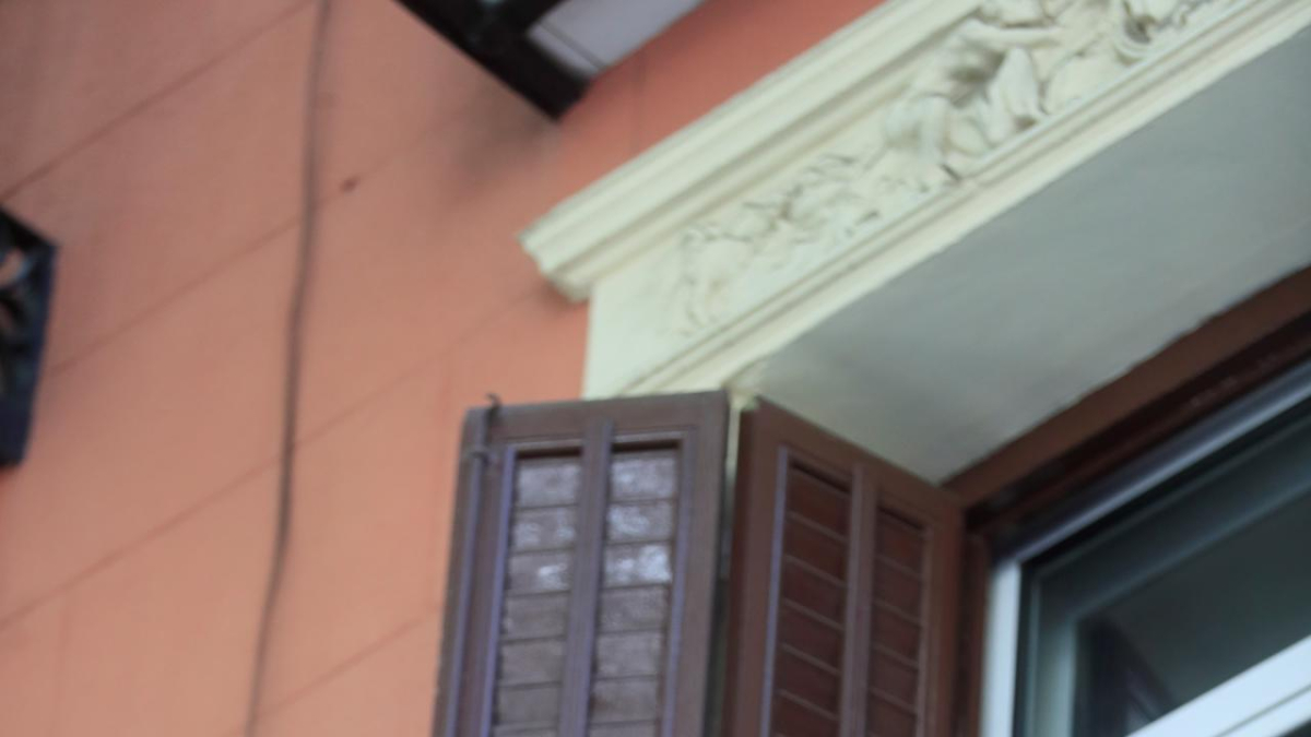 Vista de un cartel de alquiler de vivienda en Madrid en una imagen de archivo. EFE/ Fernando Alvarado