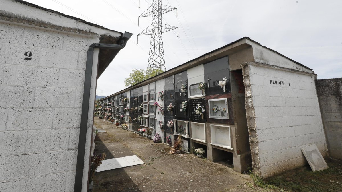El cementerio de Fuentesnuevas (Ponferrada).