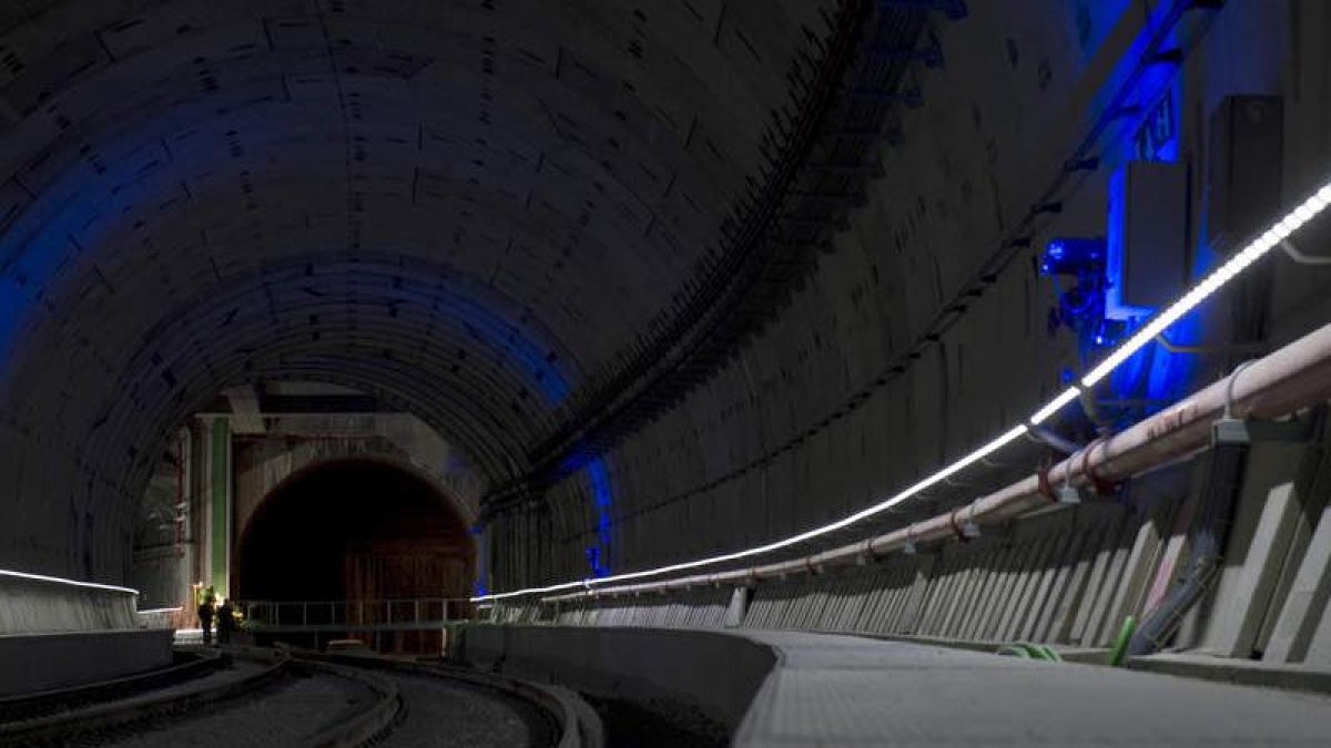 Estructura ferroviaria del túnel de Chamartín.  EFE