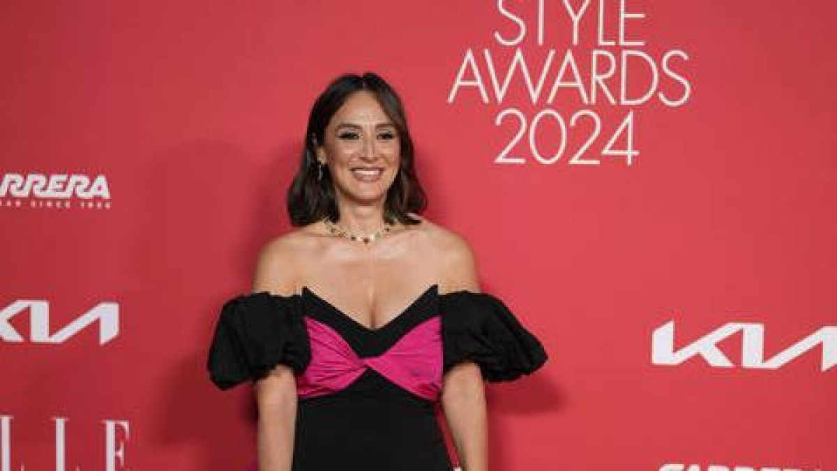 La socialité Tamara Falcó posa a su llegada a los premios internacionales del mundo de la moda ELLE Style Awards.
