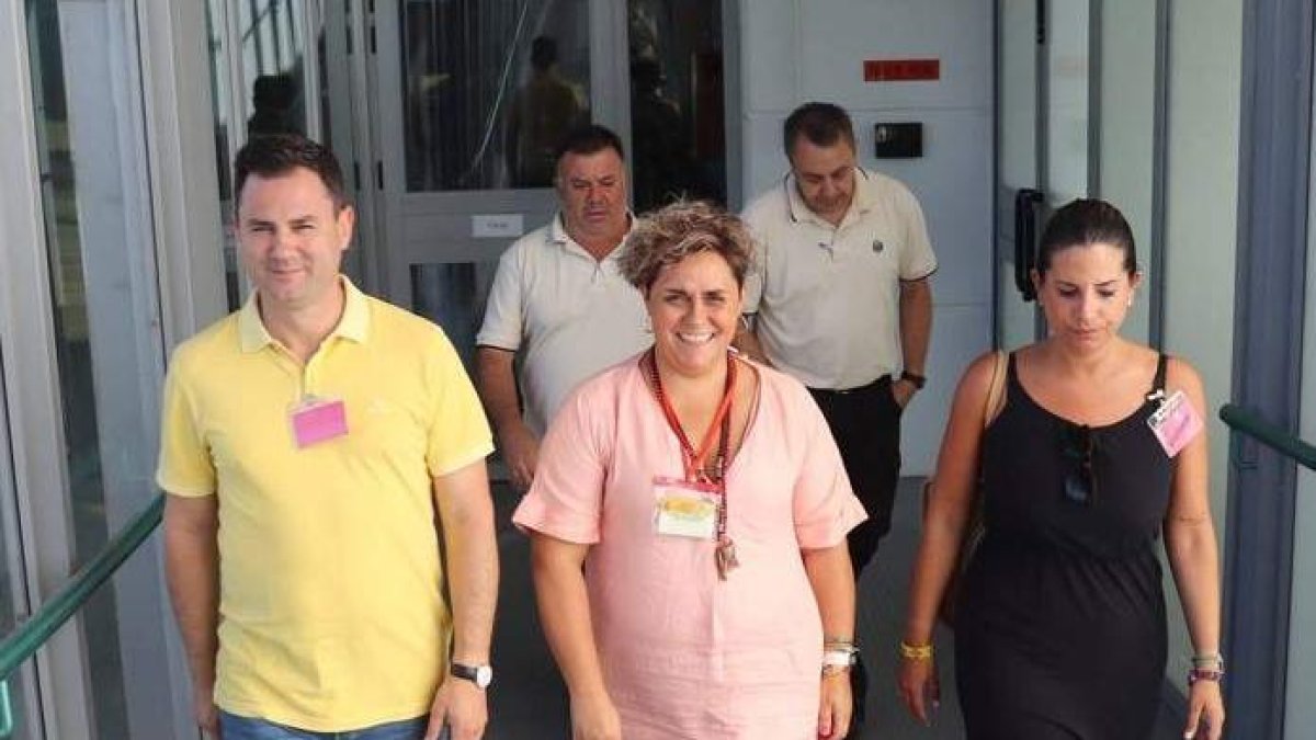 Alfonso Cendón, Henar García y Nuria Rubio, en Villahierro. DL