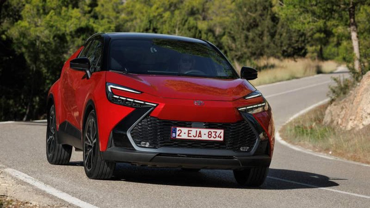 La nueva versión híbrida enchufable del C-HR viene a reforzar la apuesta multi-tecnológica de Toyota.