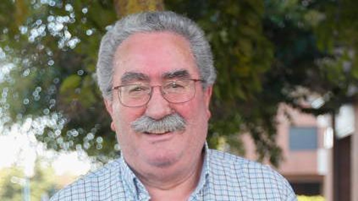 Ángel Rivero se va siendo el presidente que logró para la lucha leonesa tener Federación propia.  ÁNGELOPEZ