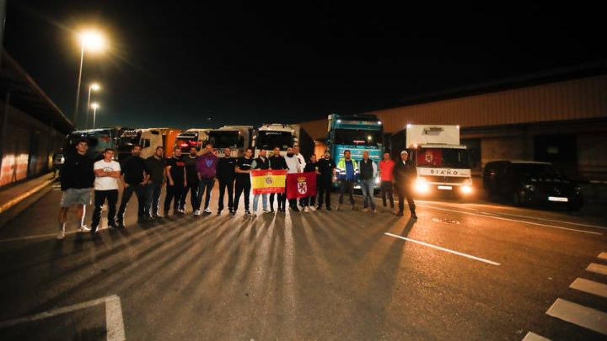 La expedición partió de Mercaleón al anochecer del miércoles.