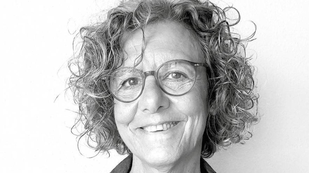 Isabel Alba, autora de ‘Tortugas’ (Acantilado), es fotógrafa además de escritora.