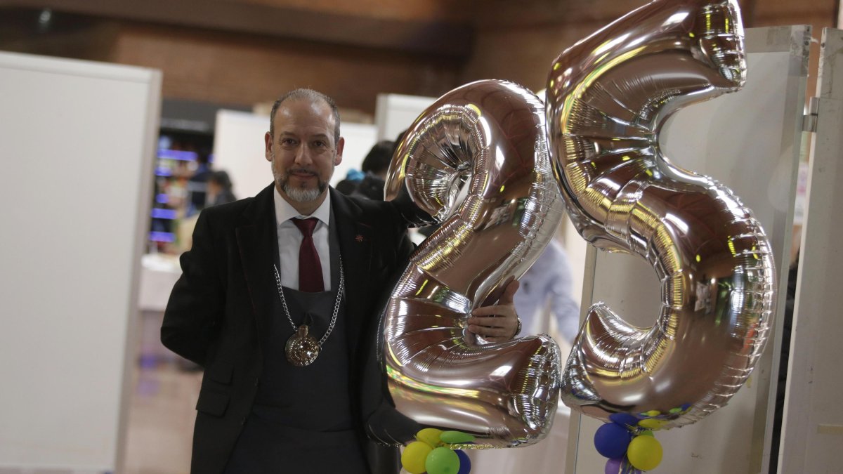 Adolfo Benéitez, ayer en los actos del 25 aniversatio de Asle. F. Otero Perandones.