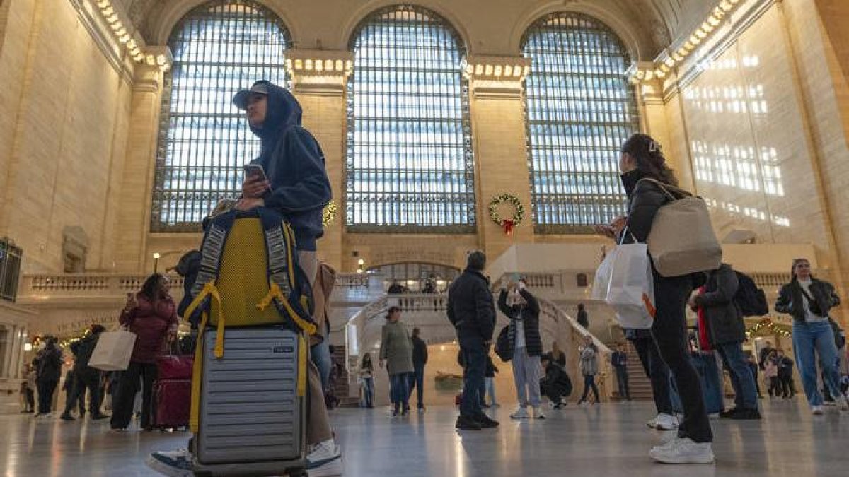 Pasajeros esperan este miércoles en la estación Gran Central de Nueva York.