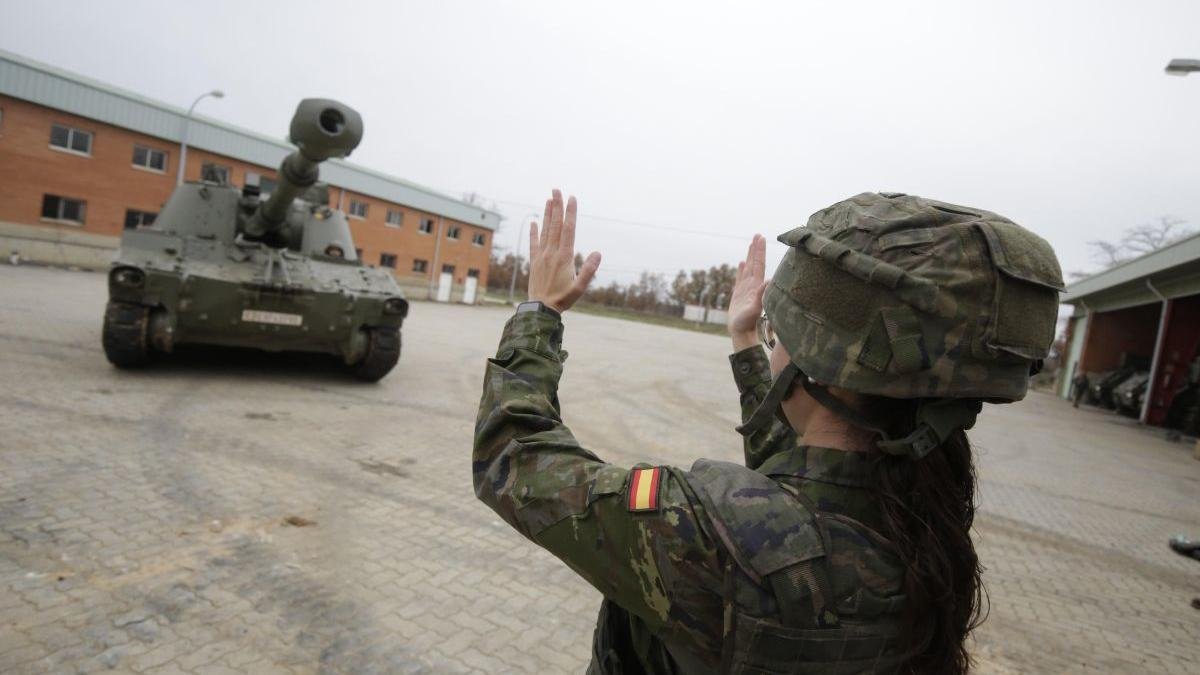 Una de las integrantes de la batería leonesa que ya ha partido a Letonia. fernando otero