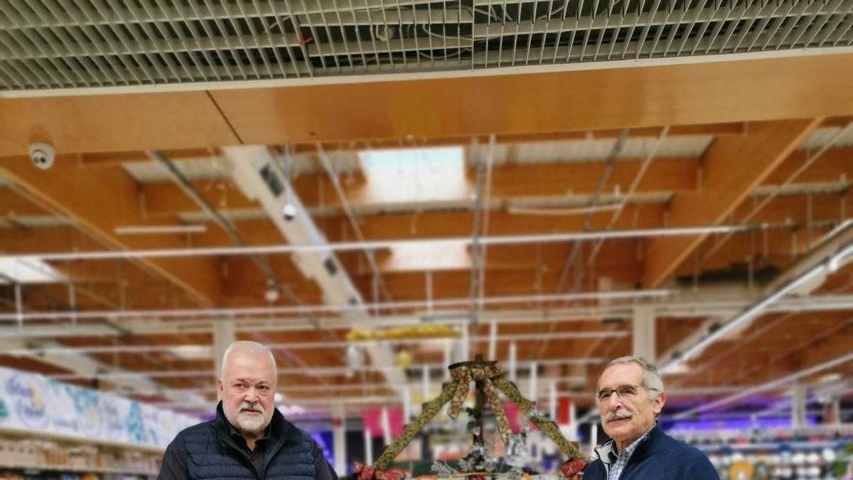 Manuel Rilo Dopico, Gerente de E.LECLEC-Leon y Estanislao de Luis Calabuig, presidente de la Asociación Española Contra el Cáncer en León.