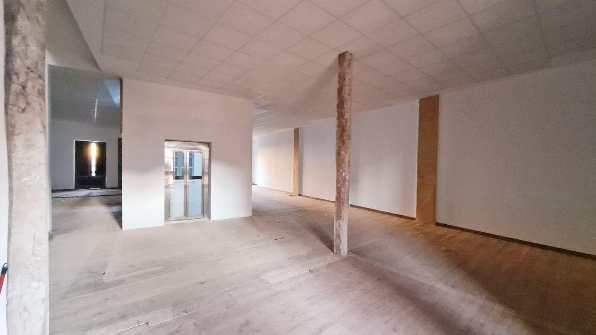 Imagen facilitada por la familia Villarejo de una de las plantas diáfanas del inmueble. familia Villarejo